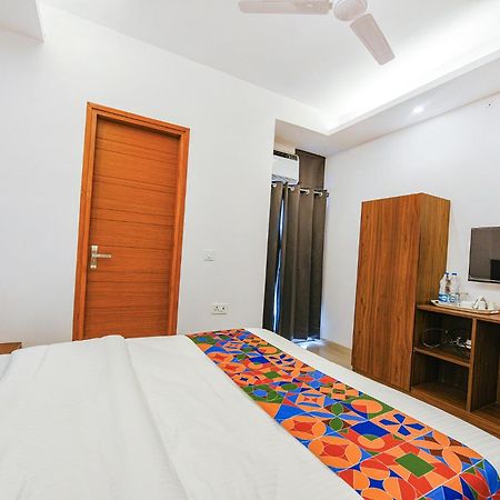 Fabhotel Sparkling - Nr Yashobhoomi Convention Centre Delhi  Exterior photo