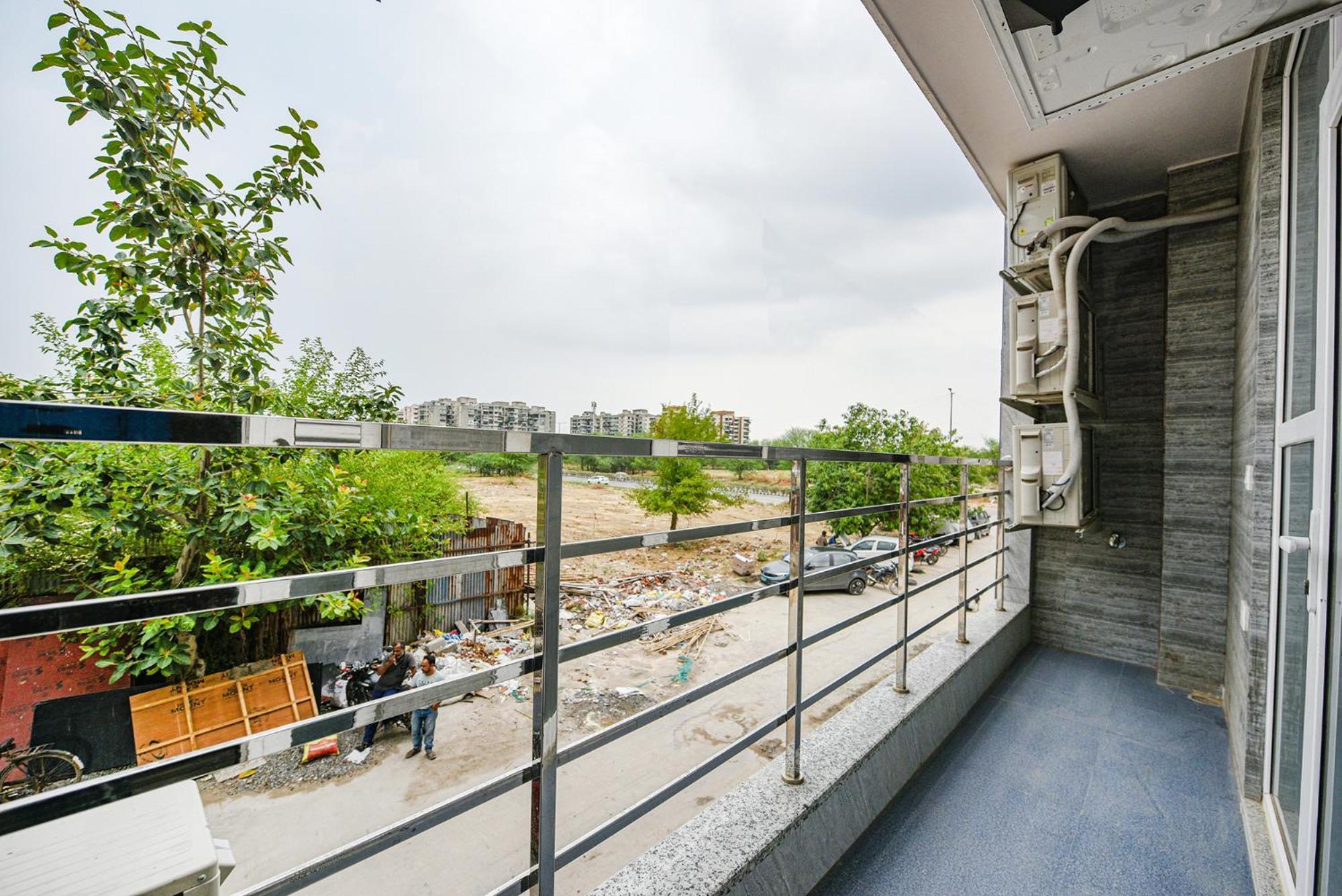 Fabhotel Sparkling - Nr Yashobhoomi Convention Centre Delhi  Exterior photo