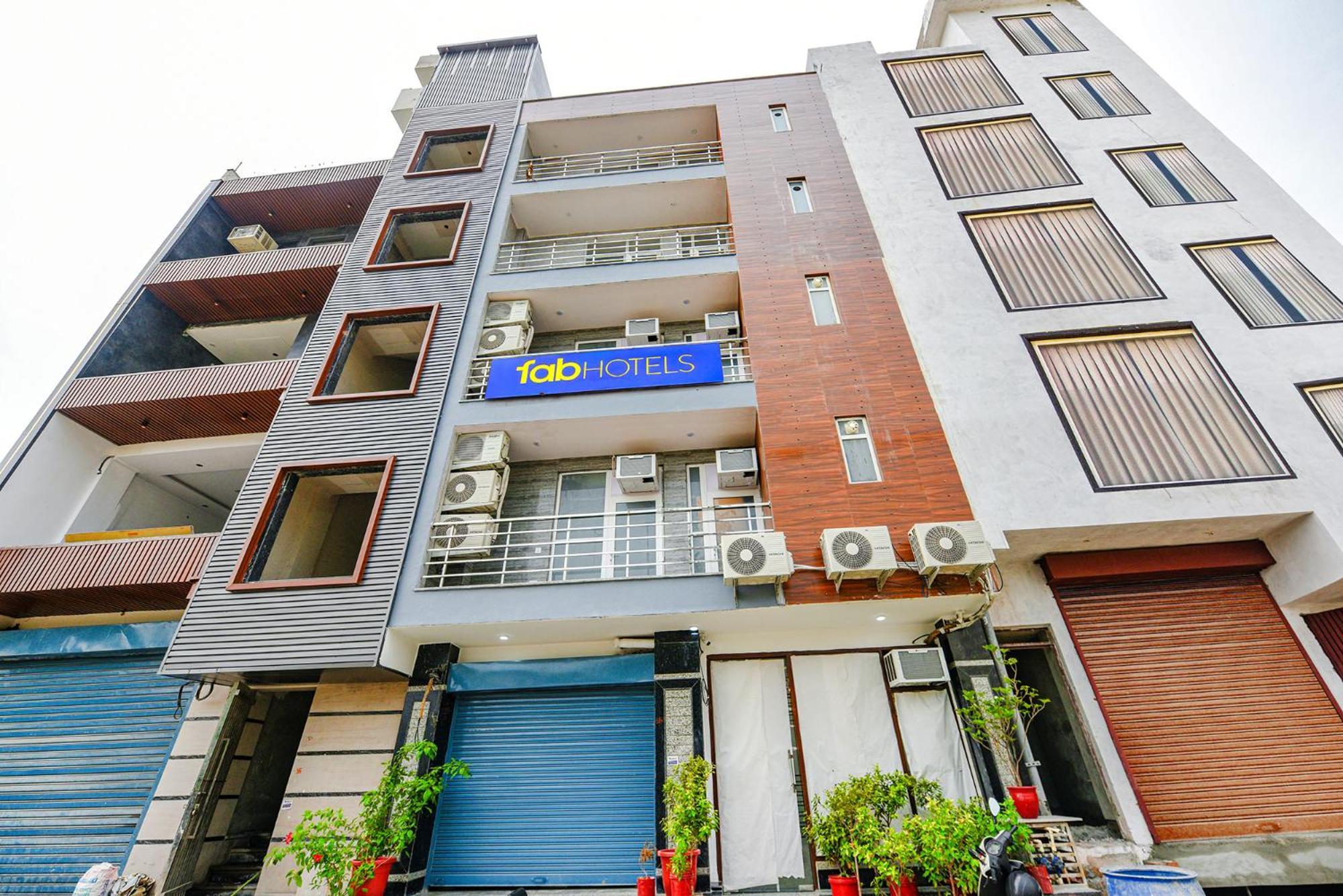 Fabhotel Sparkling - Nr Yashobhoomi Convention Centre Delhi  Exterior photo